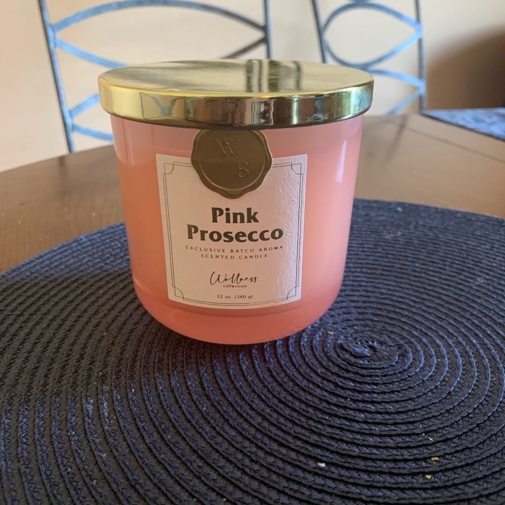 New! Western Brook Pink Prosecco Scented Candle In a Jar 12 oz / 340 gm